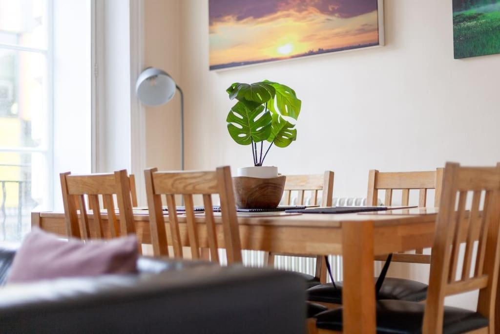 לונדון Spacious & Central 3-Bed Flat By Popular Waterloo! מראה חיצוני תמונה