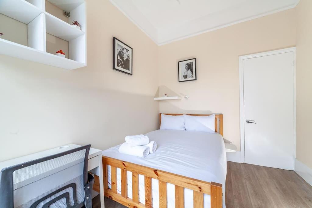 לונדון Spacious & Central 3-Bed Flat By Popular Waterloo! מראה חיצוני תמונה
